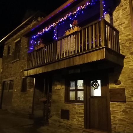 Gasthaus Casa Bell Manzanedo de Valdueza Exterior foto